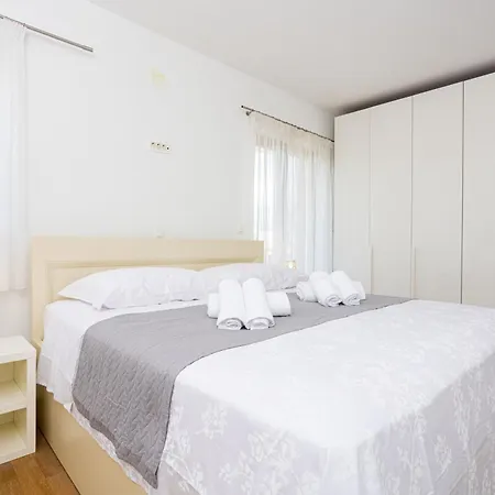 San Lorenzo Apartman *